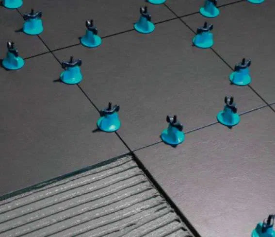 BIHUI 50pc all-in-one reusable tile levelling system used to align tiles evenly during installation. 4