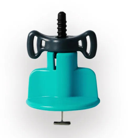 BIHUI 50pc all-in-one reusable tile levelling system used to align tiles evenly during installation.